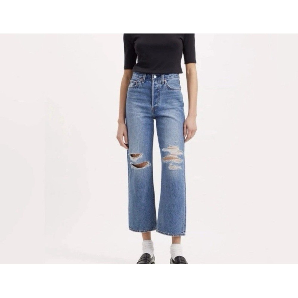 Levi's Blue Cropped Jeans
